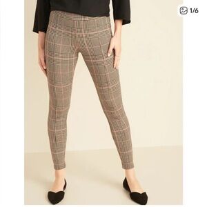NWT Old Navy Checkered Skinny Pants - Black and Tan